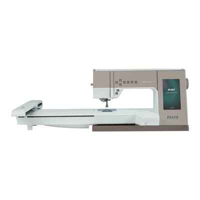 PFAFF® creative elevate™ 680